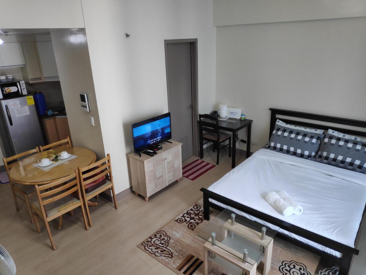 Palm Tree Condos Near Mnl Airport Terminal 3 By Elr Манила Екстериор снимка