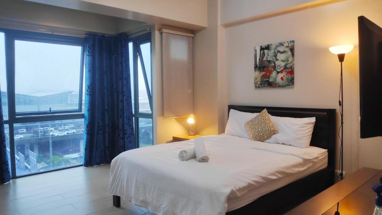 Palm Tree Condos Near Mnl Airport Terminal 3 By Elr Манила Екстериор снимка