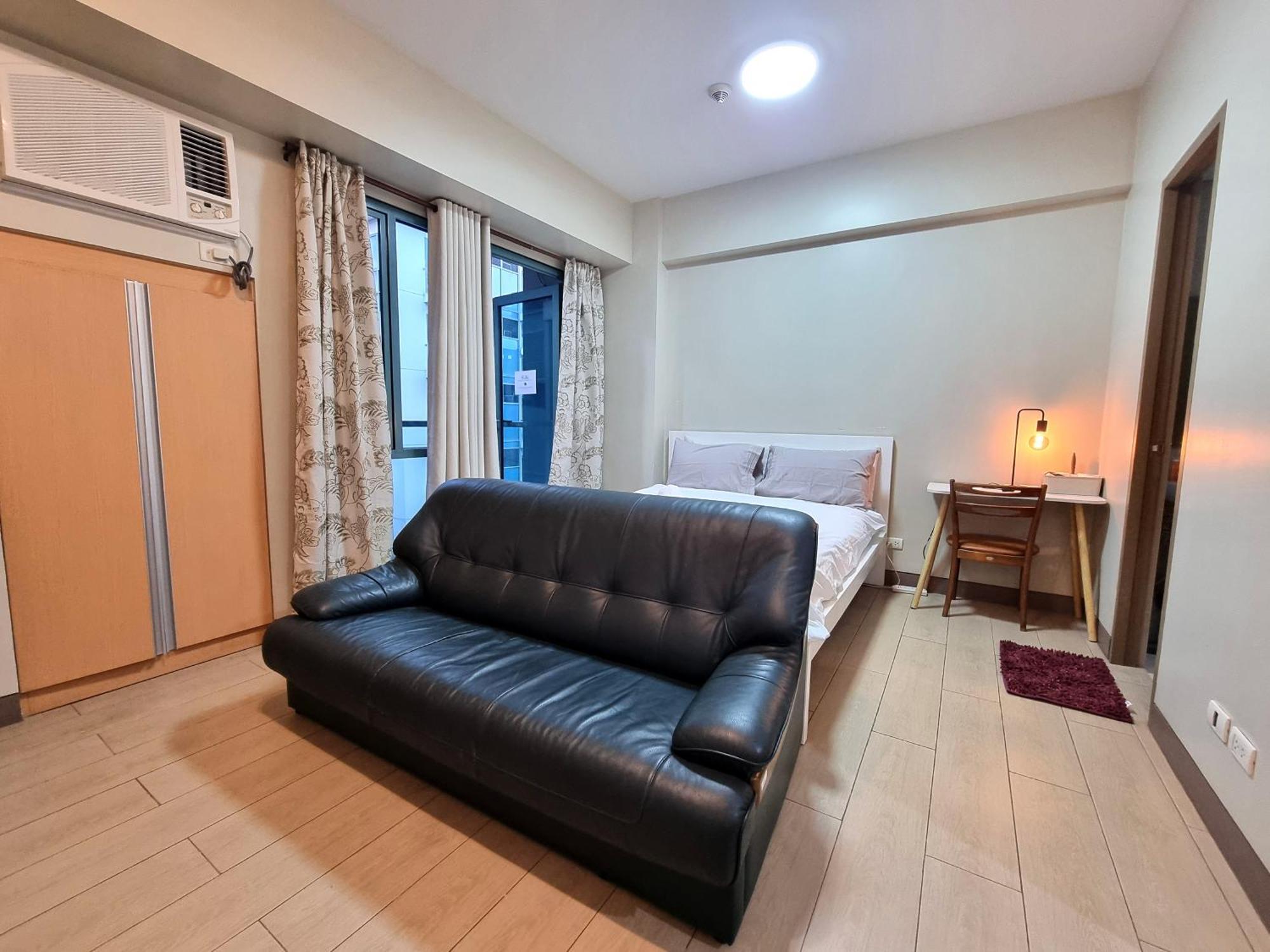 Palm Tree Condos Near Mnl Airport Terminal 3 By Elr Манила Екстериор снимка