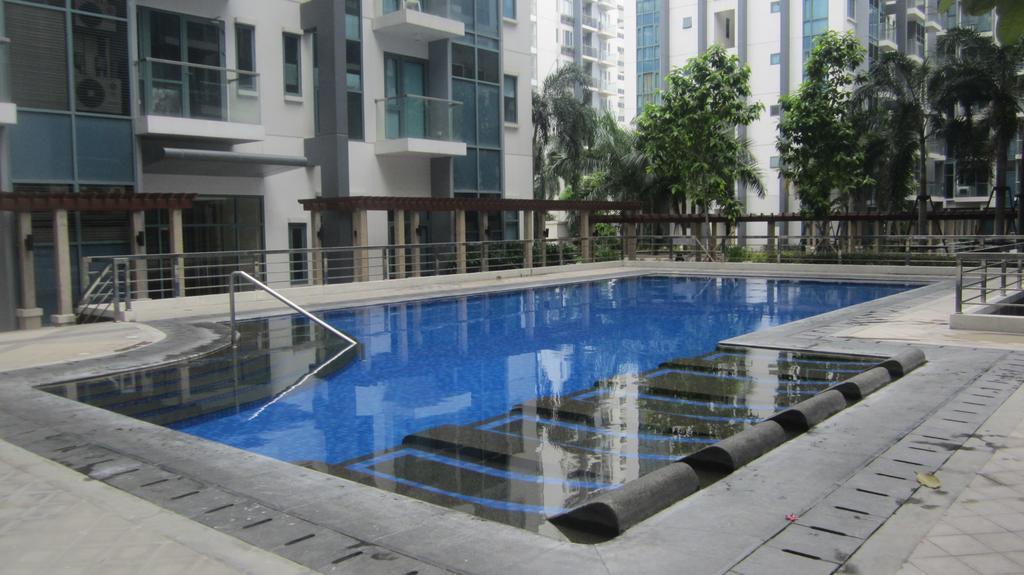 Palm Tree Condos Near Mnl Airport Terminal 3 By Elr Манила Екстериор снимка
